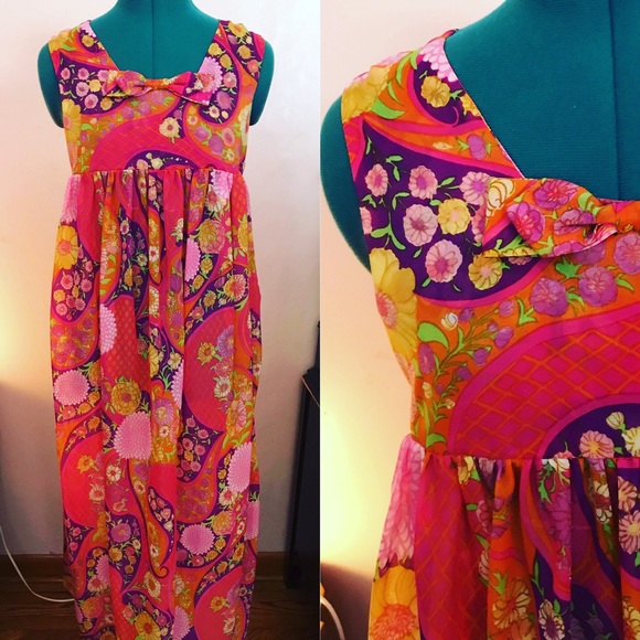 Vintage Dresses & Skirts - Vintage Saks Fifth Ave Whimsical Dress